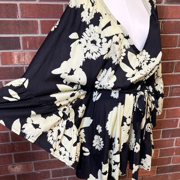 Anthropologie Bel Kazan Tie Ruffle Floral Printed Kaftan - Picture 8 of 16